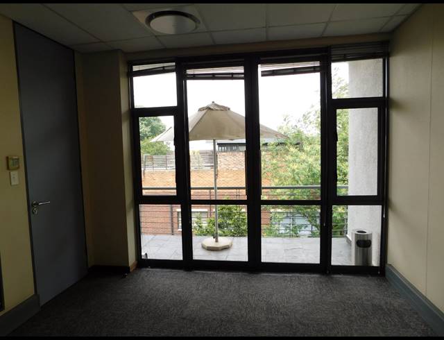 855M² OFFICE TO LET IN ILLOVO